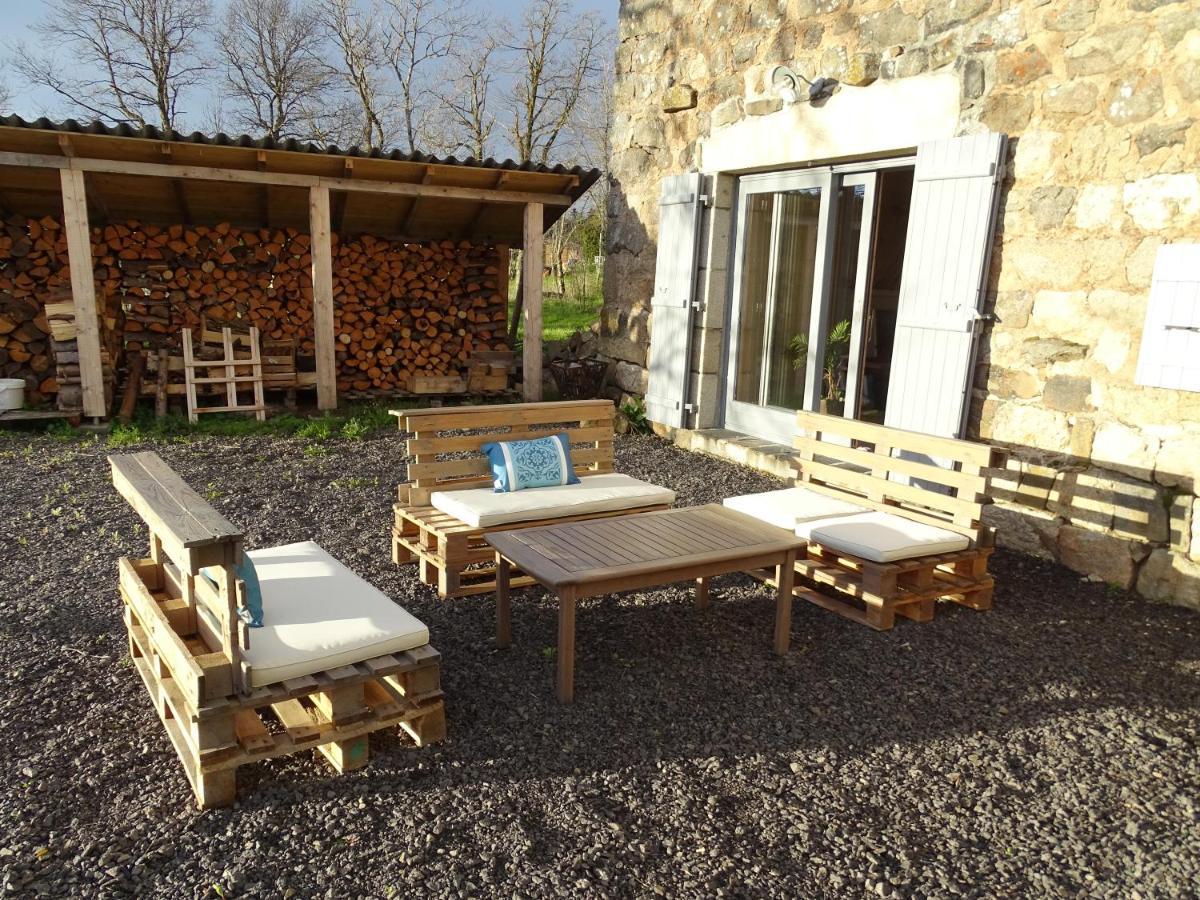 La Ferme De Madelonnet Bed and Breakfast Saint-Jeures Εξωτερικό φωτογραφία