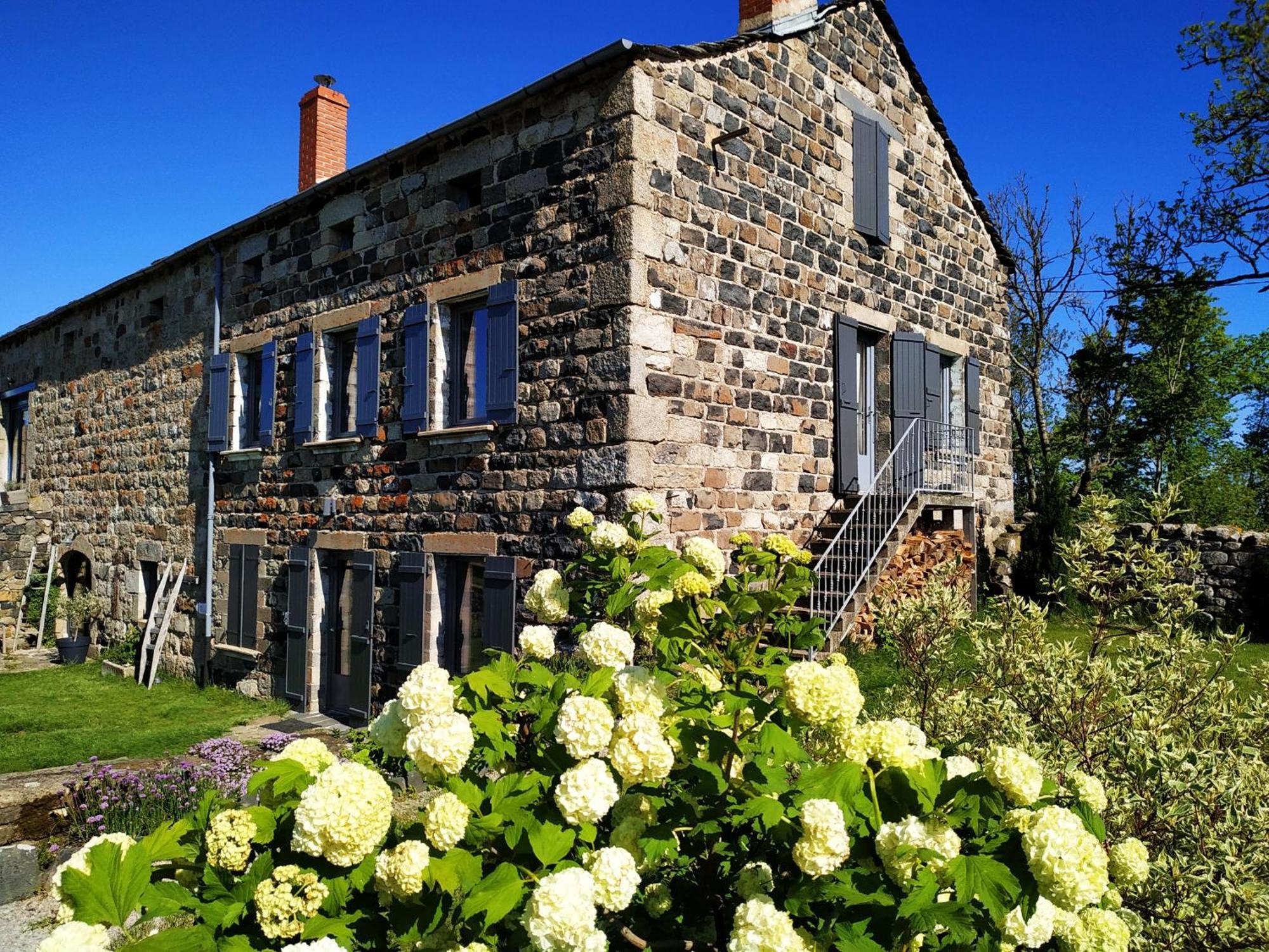 La Ferme De Madelonnet Bed and Breakfast Saint-Jeures Εξωτερικό φωτογραφία
